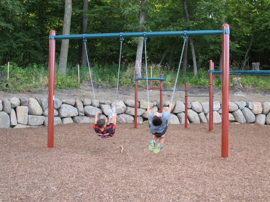 new playground in Spring Meadows of Plymouth Minnesota, new playground in private community of Plymouth Minnesota, new playground in Wayzata school district